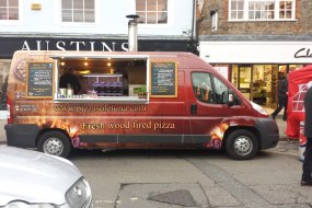 SoleLuna Wood Fired Pizza Food Van Hire Profile 1
