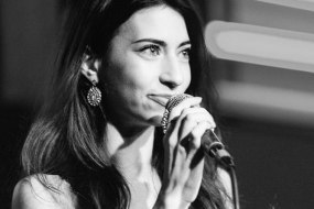 Iris Athanasiadi Hire Jazz Singer Profile 1