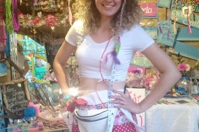 Angela May Fairbank Children's Entertainers Profile 1