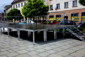 www.hertsstagehire.co.uk