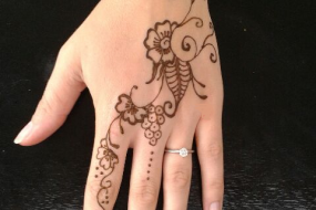 Beautiful Henna Tattoo Design 