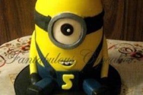Minion, Minion Cake, Novelty Cakes, Cakes, Fantabulous Cupcakes, party cakes, children's cake