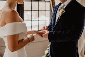 Nicola Kelleher Celebrant Wedding Celebrant Hire  Profile 1
