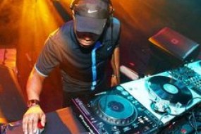 DJ Ken Scratch  PA Hire Profile 1