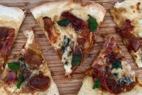 Pizza on the Green Street Food Catering Profile 1