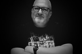 DJ Ian Scott Big Screen Hire Profile 1