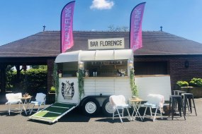 'Florence' Vintage Horse Box Bar