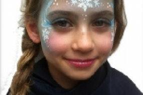 Face paint me happy frozen Elsa