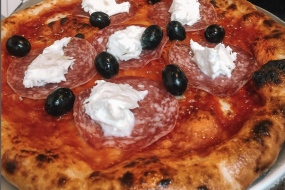 Del Vecchio's Pizza Street Food Vans Profile 1
