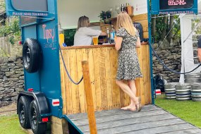 Tipsy Gee Gee Horsebox Bar Hire  Profile 1