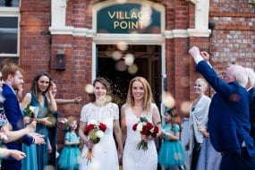 Chris Pomphrey Wedding Photographers  Profile 1