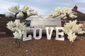 O'Neill's Mobile Bar Flower Wall Hire Profile 1