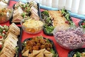 Oh Crumbs Mobile Caterers Buffet Catering Profile 1