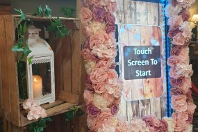 The Cube Booth Photobooths  Magic Mirror Hire Profile 1