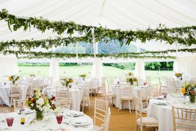 Leafy roof decoration