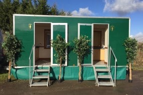 External view of the 2+1 Luxury toilet trailer