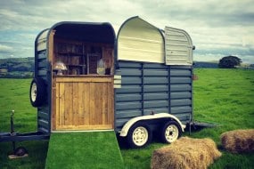 The Tipsy Jockey  Mobile Gin Bar Hire Profile 1