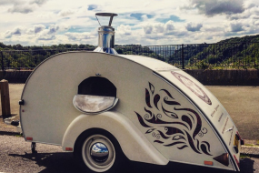 Firebird Oven Wedding Pizza Birthday Caterer Food Truck Street Food Wood Fired Party Herefordshire Gloucestershire Cotswold Somerset Bristol Chepstow Monmouth Cheltenham