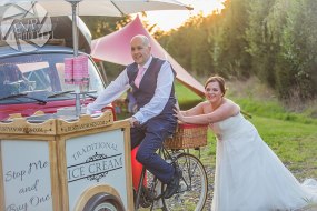 Rusty and Roses Ice Cream Cart Hire Profile 1