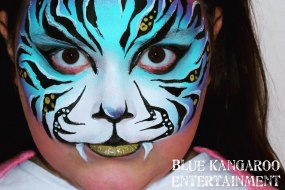 Blue Kangaroo Entertainment Glitter Bar Hire Profile 1