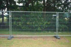 M L Plant & Toilet Hire Ltd.  Event Fencing Profile 1