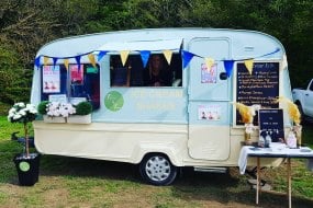 Toppings and Tiara's Prosecco Van Hire Profile 1