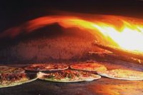 Glastonbury Wood-Fired Pizza Co Street Food Catering Profile 1