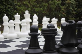 Giant Chess