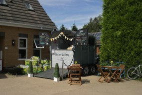 Fizz on the Fens Horsebox Bar Hire Profile 1