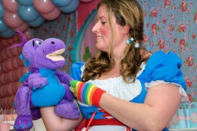 A Big Voice - Singing & Entertainment Services Children's Entertainers Profile 1