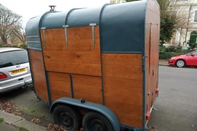 Vintage mobile pizzeria