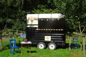 The Watering Hole Horsebox Bar Mobile Bar Hire Profile 1