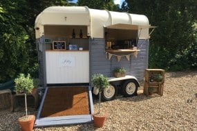 Fine Filly Prosecco Bar Horsebox Bar Hire  Profile 1