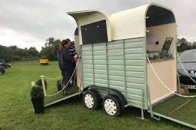 Le Chariot Crepes Vans Profile 1