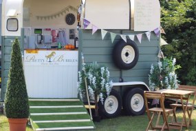 Pretty Bubbles Horsebox Bar Coffee Van Hire Profile 1