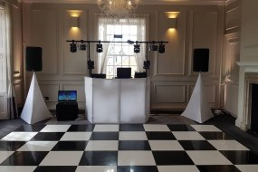 Andy's Entertainment Roadshow. Based in North Yorkshire Bands and DJs Profile 1