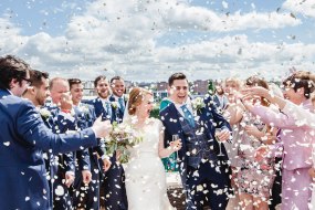 Confetti - Vermont Hotel