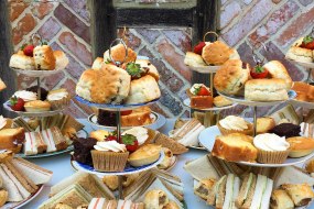 Chic'n'Cheerful Afternoon Tea Catering Profile 1