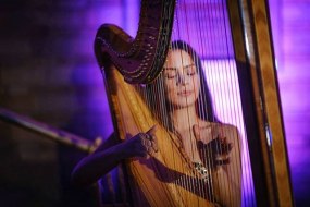 Isabella Asbjørnsen Harpist Harpist Hire Profile 1