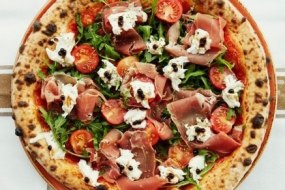 Parma ham, fior di latte, cherry tomato and rocket