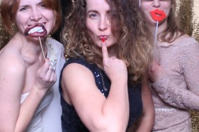 Photo Stars Magic Mirror Hire Profile 1