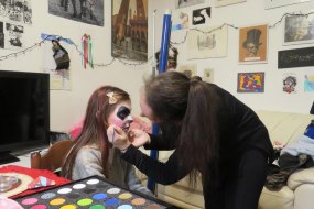 Eleonora Manzi Face Painter Hire Profile 1