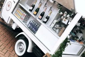 Fabulous Fizz Ltd Mobile Wine Bar hire Profile 1