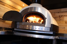 Streetza Wood Fired Pizza Wedding Catering Profile 1