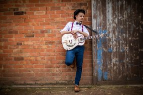 Ash Francis | Wedding Singer & Acoustic Guitarist Singers Profile 1