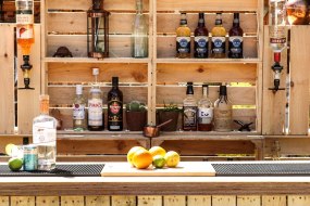 The Copper Fox Horsebox Bar Hire  Profile 1