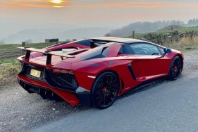 Lamborghini Aventador Roadster SV (red)