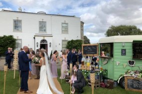 Peggy Sue's Mobile Vinatge Bar Horsebox Bar Hire Profile 1