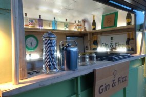 Gin and Fizz Horsebox Bar Hire  Profile 1