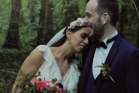 The Singing Videographer Wedding Photographers Profile 1